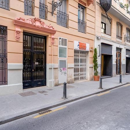 Oyo Guest House Ruzafa فالنسيا المظهر الخارجي الصورة