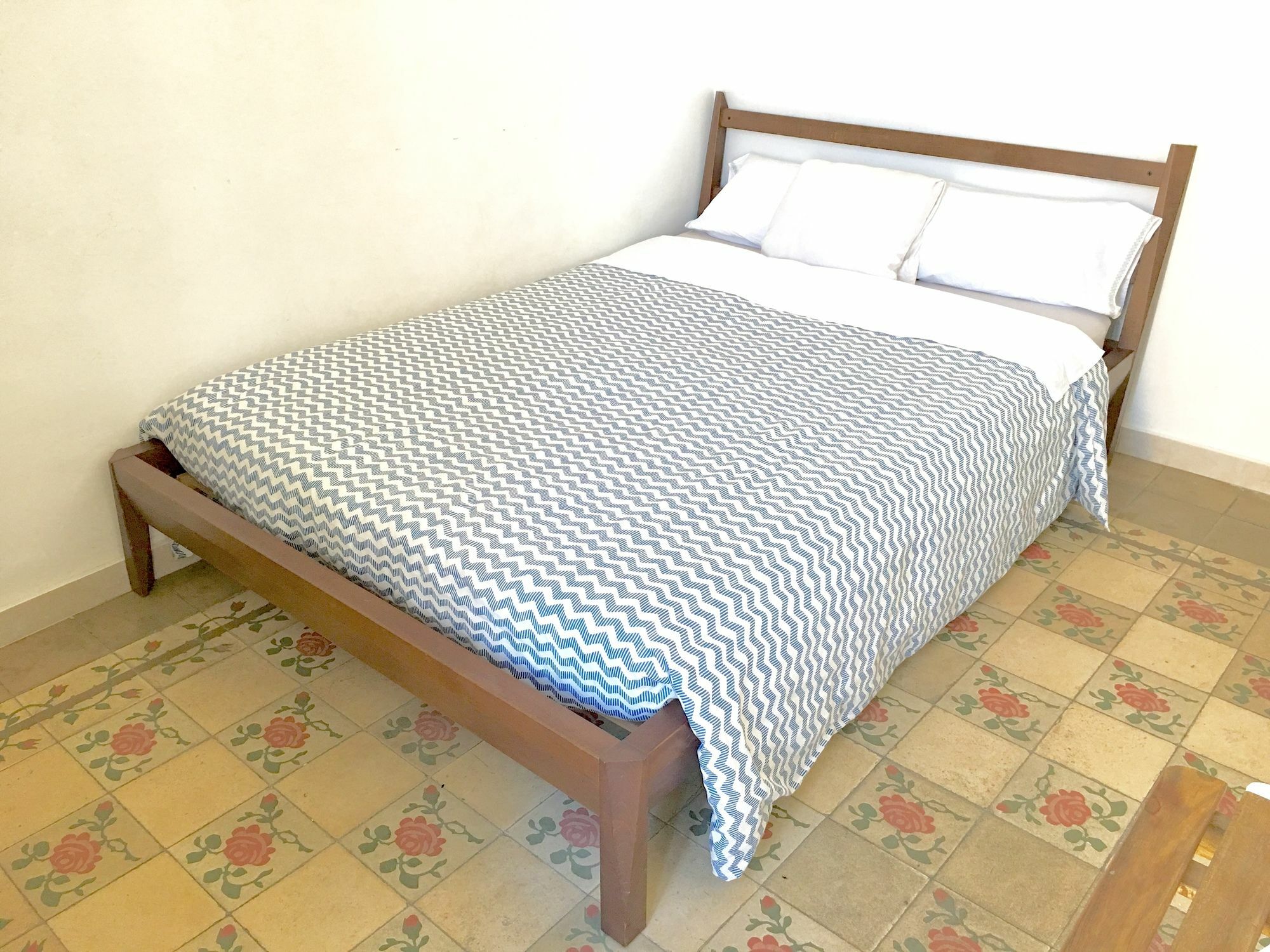 Oyo Guest House Ruzafa فالنسيا المظهر الخارجي الصورة